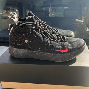 Nike KD “Confetti”